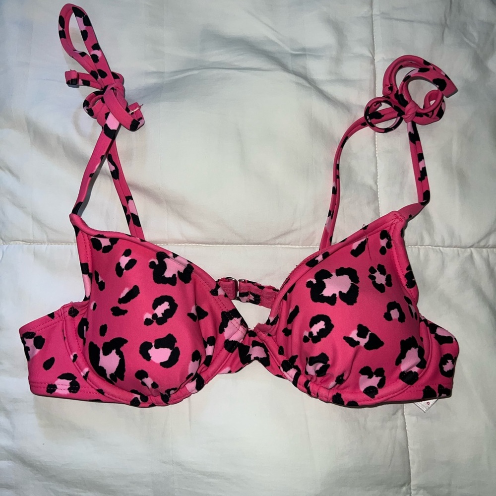 Xhilaration Pink Leopard Print Bra